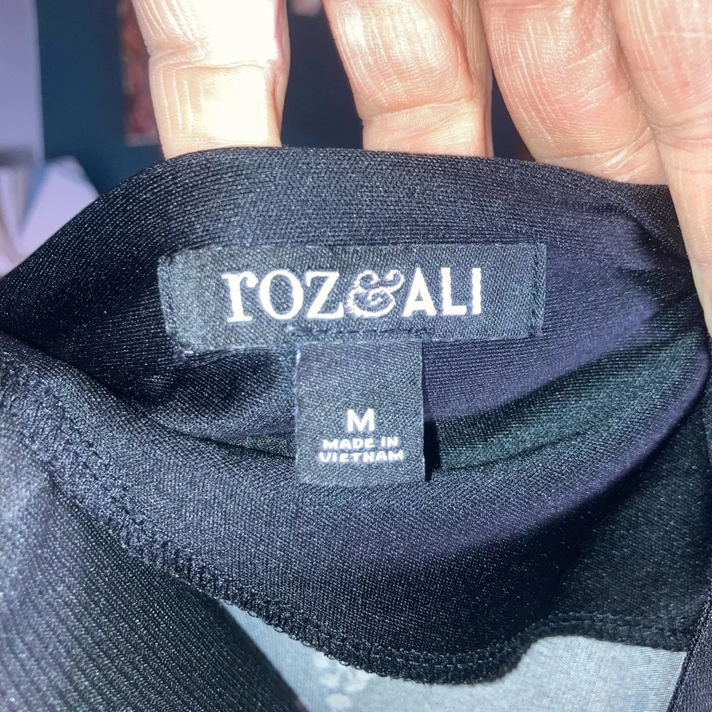 Roz & Ali Dress - Picture 9 of 9